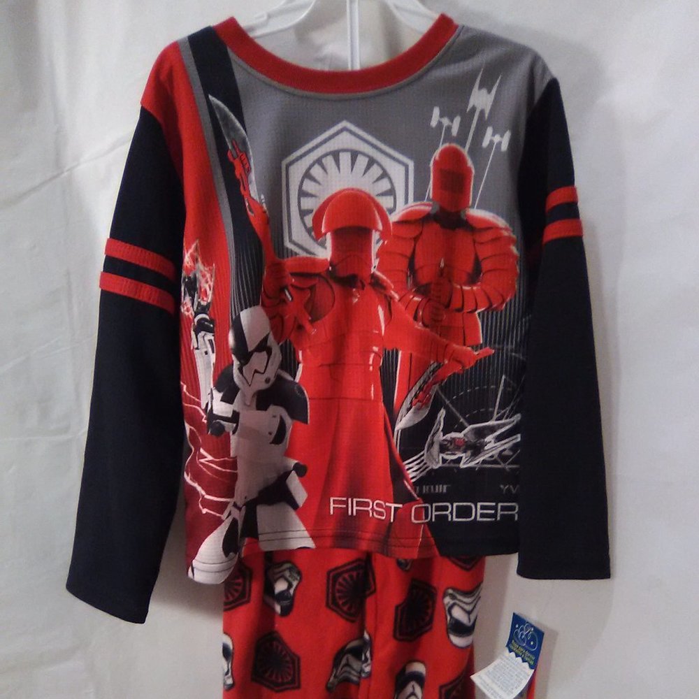 Star Wars Trooper Boys 2-pc Pajamas Set Color Red/Black Size 4/5 NWT